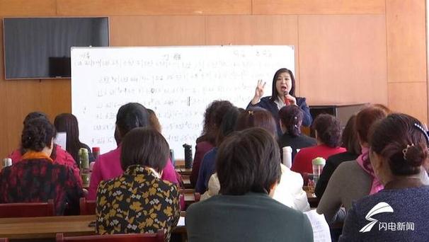 每到周二和周四上午,优美动人的歌声就会在昌邑市文化馆声乐培训教室